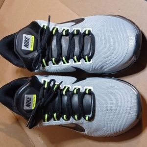 Nike Free Trainer 5.0 Size 8.5